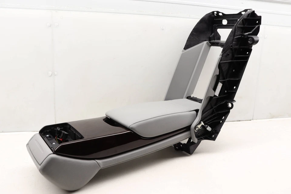 AUDI A8 QUATTRO 2011-2015 - Conjunto reposabrazos asiento central trasero 4H0885075K Foto 4 de 4