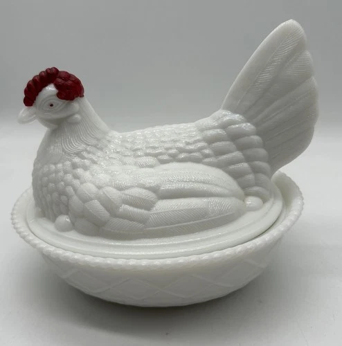 Vintage Westmoreland 7” Milk Glass Hen On Nest  Split Tail HON Farm House
