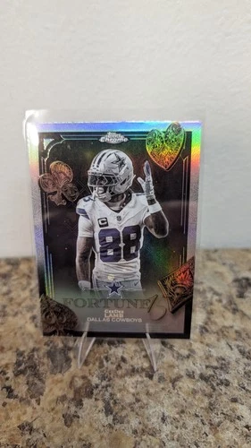 2025 Topps Chrome CeeDee Lamb Base (RAW)