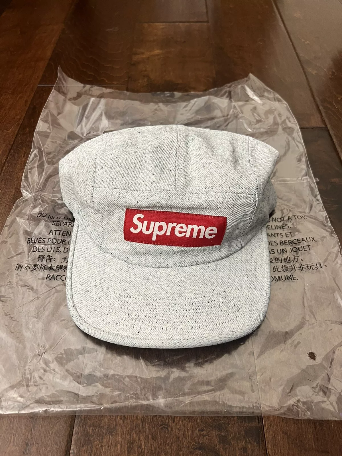 Casquette de camp en denim enduit blanc Supreme SS24 taille unique neuve EN MAIN