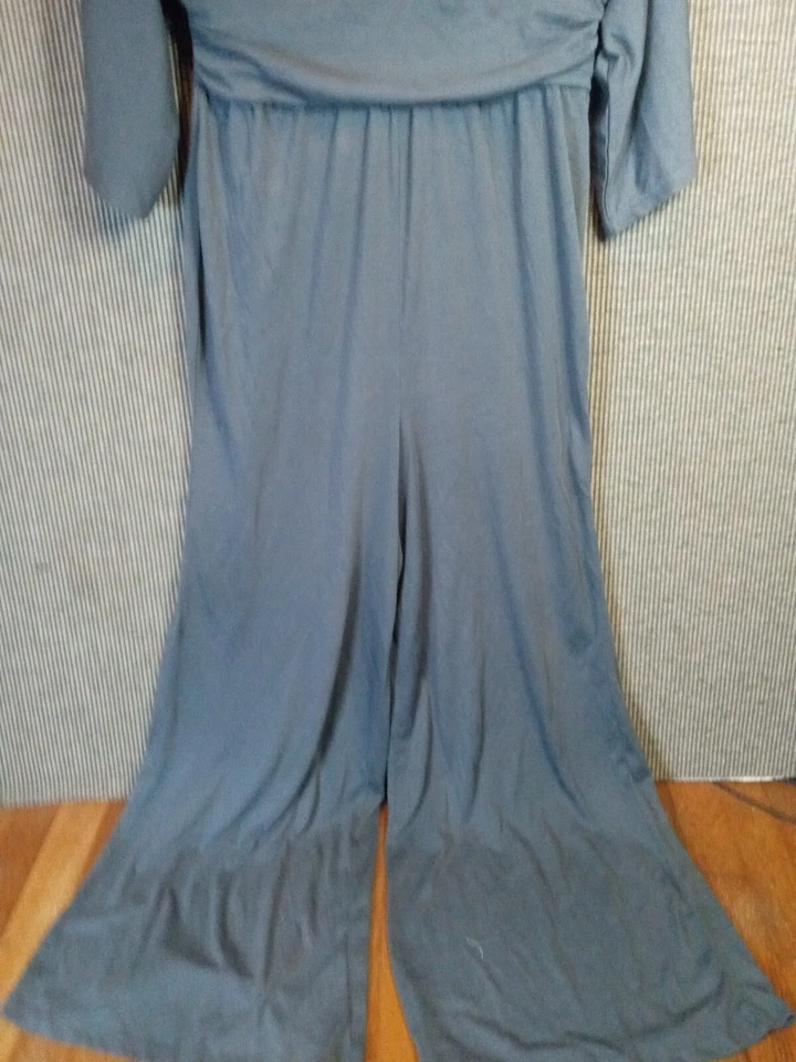 Mono Derek Corazón Talla Grande Manga Cuarto Cuello en V Foto 2 de 4