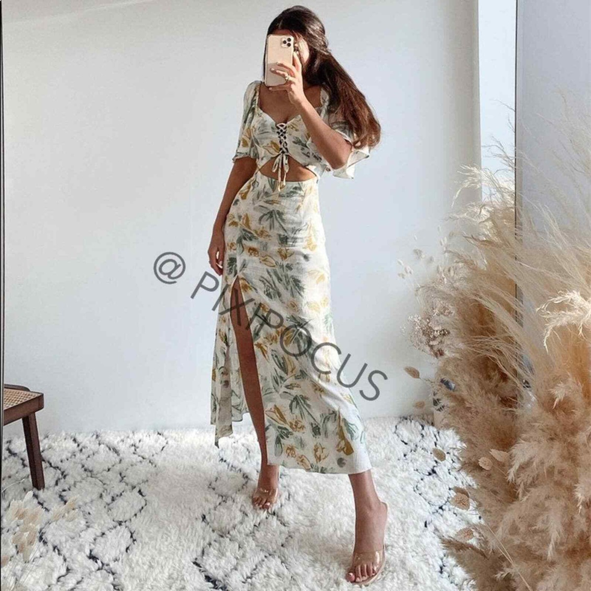 【最終価格★値下なし】Lover Back Ribbon Dress Maxi sheath dress with v-neck Style 221385 | 1ère Avenue