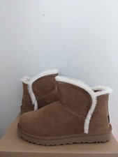 Ugg Australia Women's Classic  Mini Fluff High-Low Boot Size 8 NIB