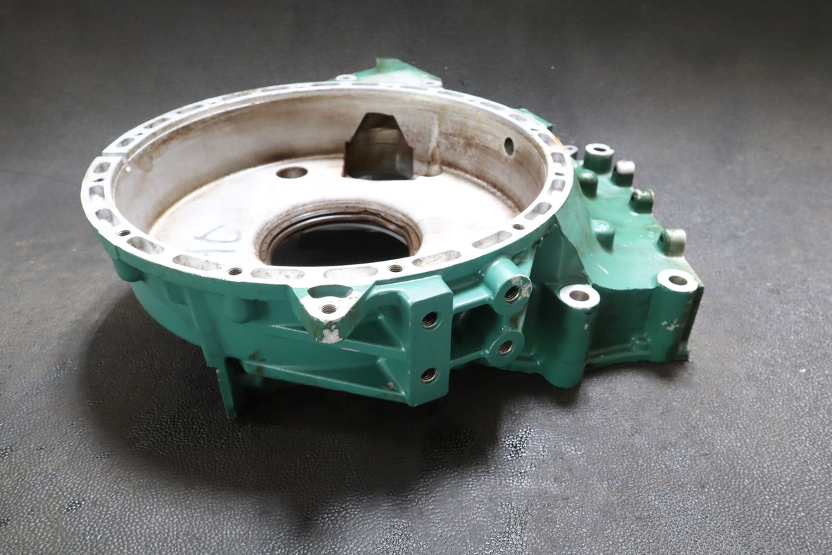 VOLVO PENTA DIESEL D6 D4 FLYWHEEL HOUSING BELL HOUSING VOLVO PENTA DIESEL D6 D4 FLYWHEEL HOUSING BELL HOUSING