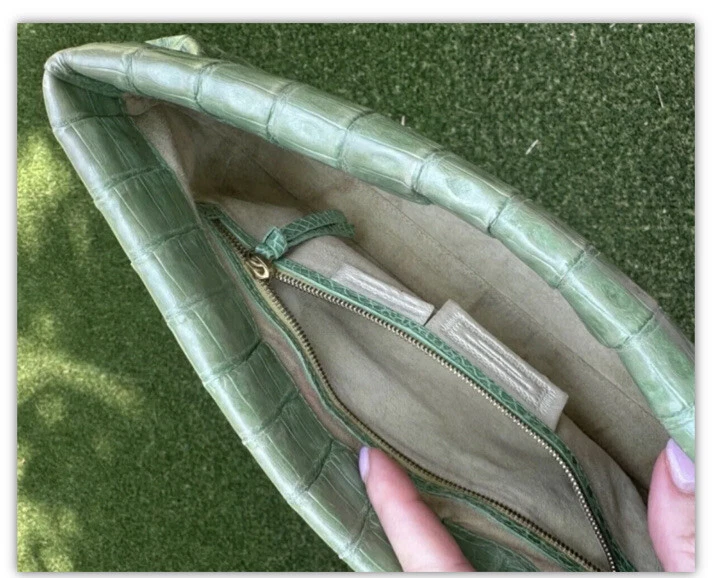 Bolso sin asas Nancy Gonzalez verde genuino cocodrilo noche Foto 4 de 4