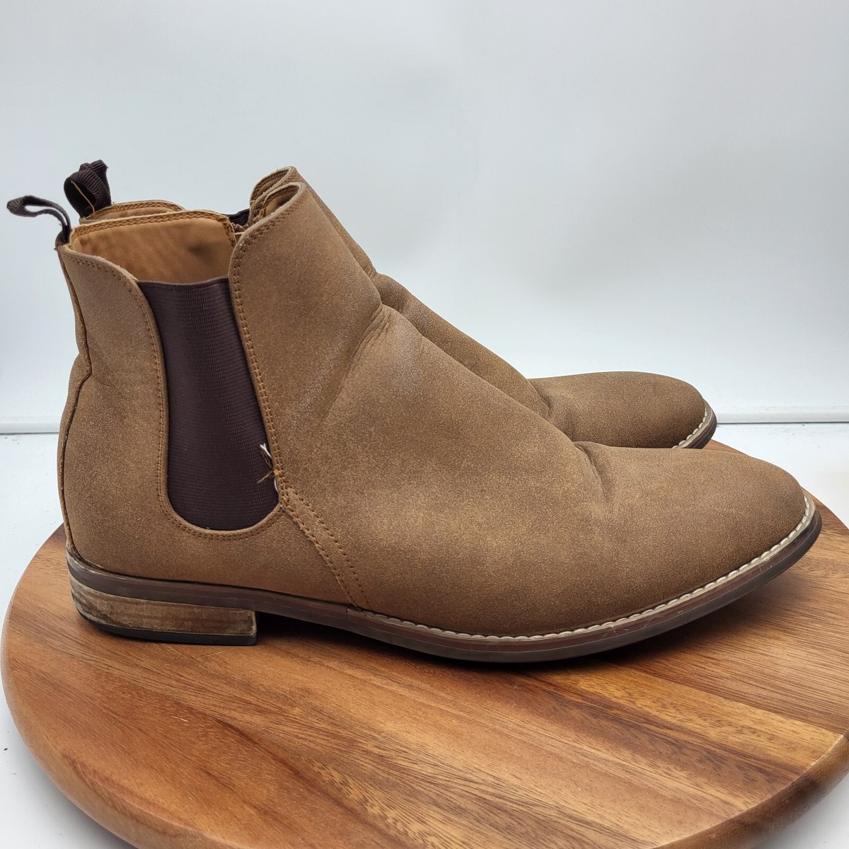 Steve Madden Chelsea Boots Mens Size 12 M Beige Vegan  display picture 2