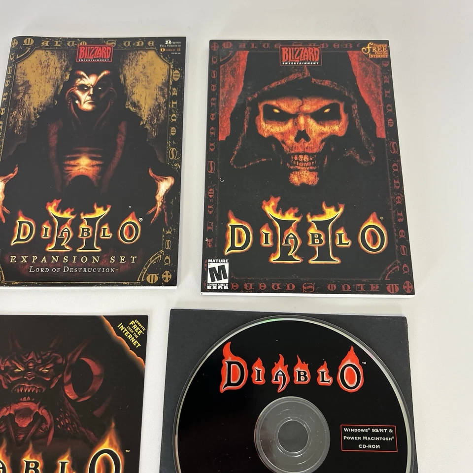Diablo PC Game Lot + Extras + Diablo 2 Strategy Guide - Image 3 of 4
