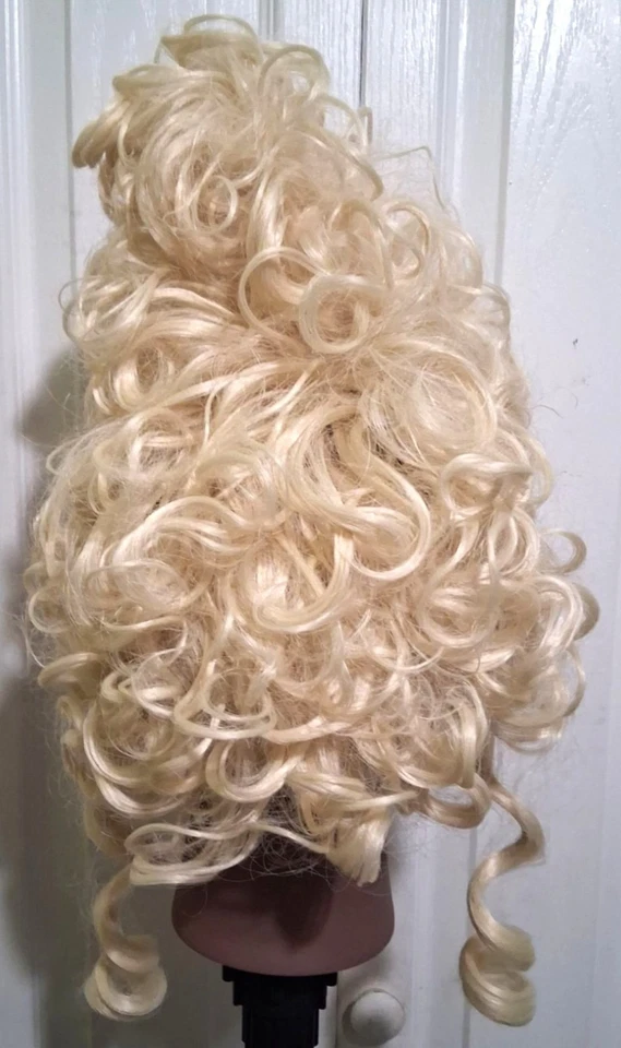 Fantasia de peruca colmeia loira encaracolada rainha Bridgerton renascentista Maria Antonieta - Imagem 4 de 4