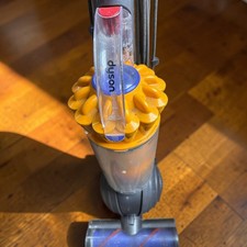 Dyson DC 40 multi Floor Upright Vacuum Cleaner Great Condition Grab A Bargain