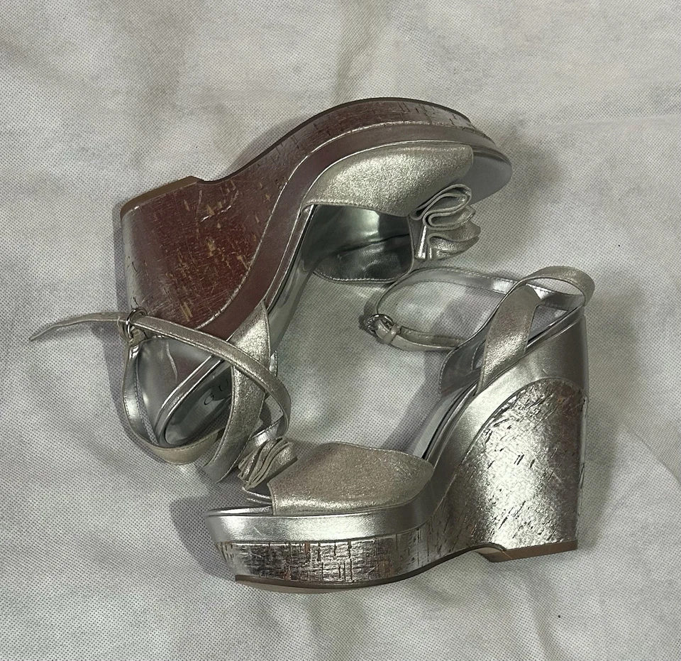 Guess Women’s Wedge Heel Shoes Size 8M Ladies High Heels Silver Block Sling Back - Image 3 of 4