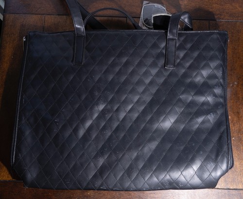 Signature Club A Black Make-Up or Jewelry Travel Bag - Picture 2 of 6