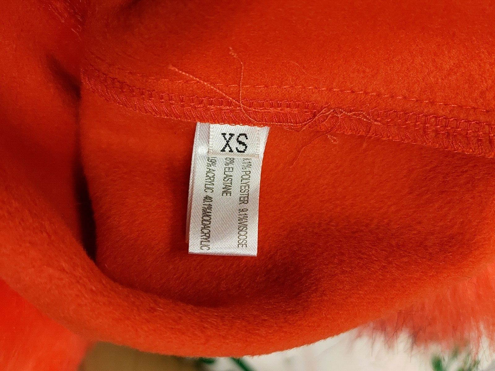 RRP £119 XS Bandits Kids Designer Clothing Hooded Cape Red image 6