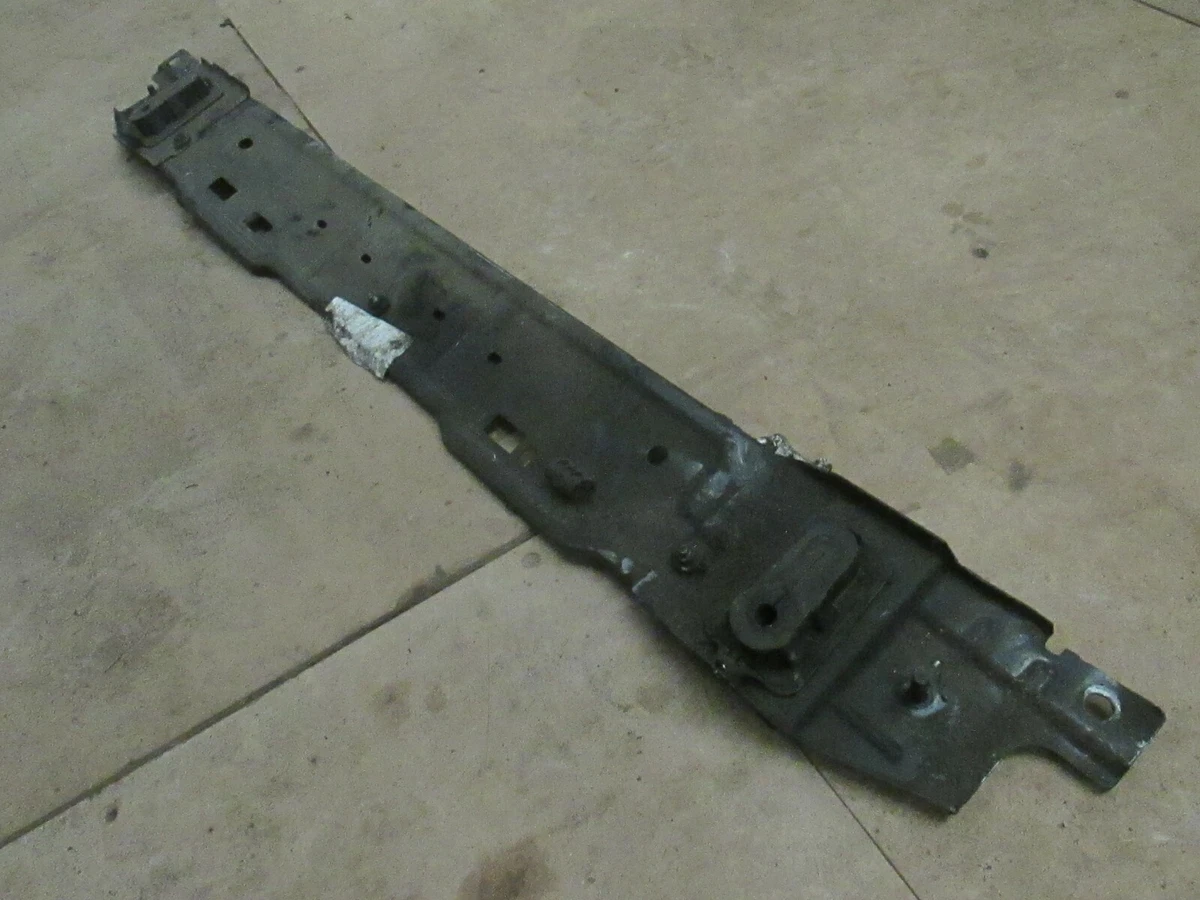 2018 PEUGEOT 3008 GENUINE RADIATOR LOWER SUPPORT PANEL 8907638001 