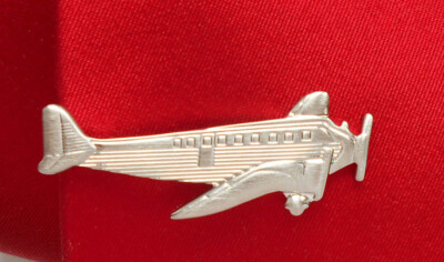 Flugzeug Krawattennadel Aus Messing - Bicolor Design Made In Germany Mit Geschenkbox
