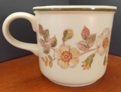 MARKS AND SPENCER M&S AUTUMN LEAVES TEETASSE 9 VERFÜGBAR