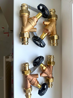 KEMPER 4x Wasser Absperrventile aus Messing mit Handrad Ventile Set