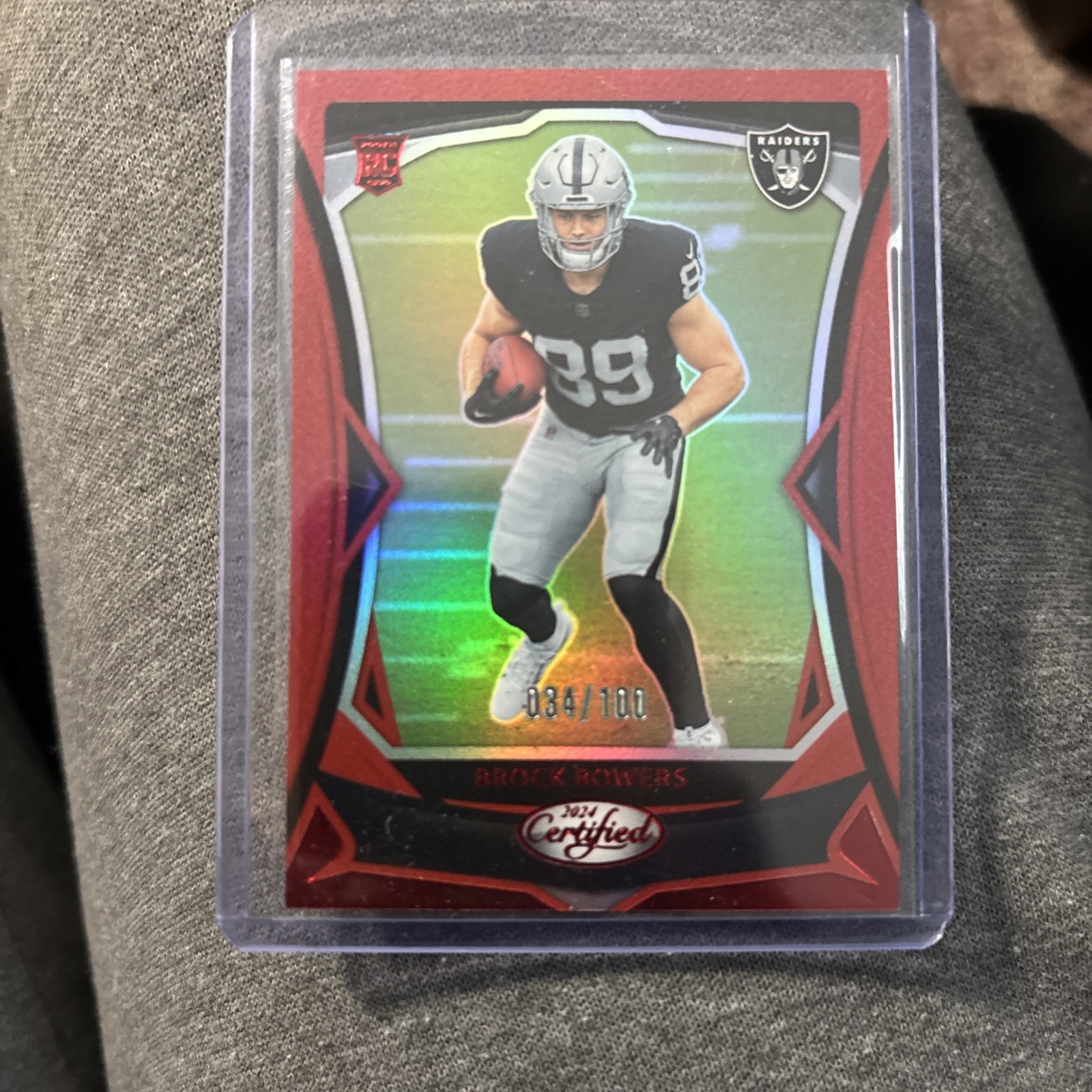 2024 Panini Certified - Rookies Brock Bowers #110 Red Mirror /100 (RC)