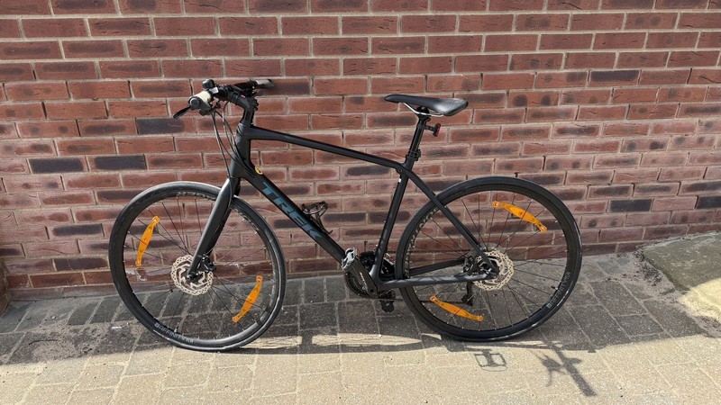 Trek FX6 Sport Large Frame 2021 Carbon Road Bike