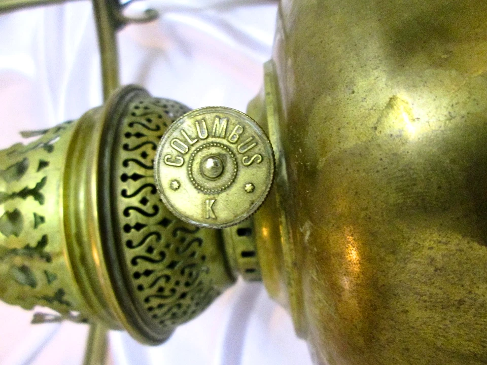 SUSPENSION LYRE LAMPE PETROLE ELECTRIFIEE Bec Columbus KINDERMANN c1900 ss verre - Photo 4/4