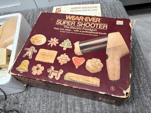 Vintage Wear Ever Super Shooter electric food gun cookie pastry 70123 Tested