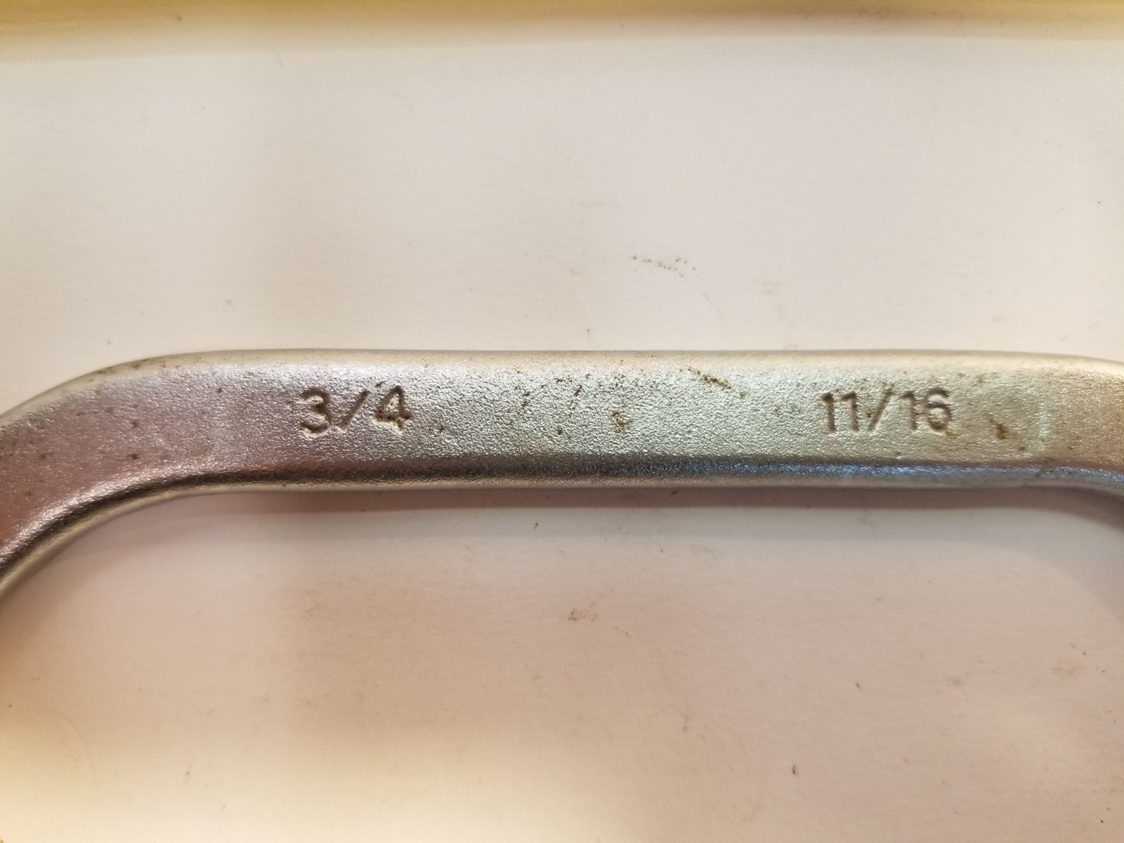 6 Curved Box End Wrenches: 4 S-Shaped, 2 C-Shaped, US Sizes, Double End, Used