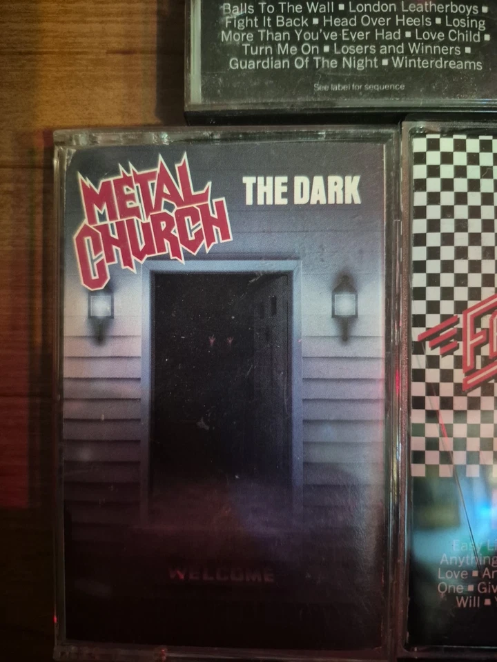 Metal, CASSETTE LOT, ACCEPT Balls To The Wall", METAL CHURCH The DARK" FASTWAY Foto 3 de 4