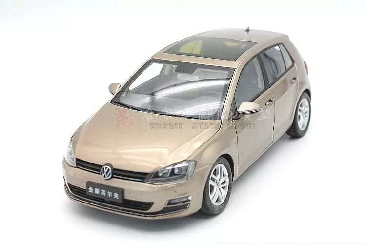 1:18 DEALER EDITION Volkswagen 7th generation Golf 7 CAST MODEL RARE