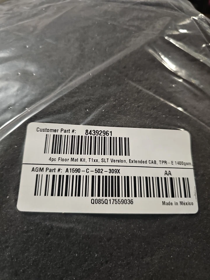 Alfombrillas GMC Sierra 2019-2021 cabina extendida SLT genuinas OEM color carbón Foto 2 de 2