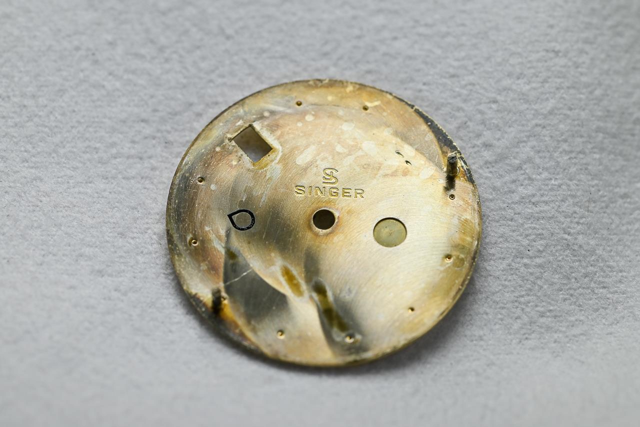 Rolex Gold Singer Oyster Perpetual Wristwatch Dial - Ref 1505 1971 image 6