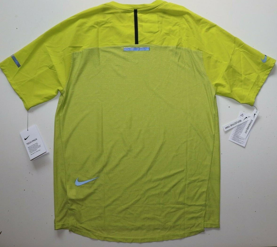 ぎ*い様 Nike Gyakusou DRI-FIT ランニングトップス L Nike Gyakusou Men's Short Sleeve Running Top 910810 010