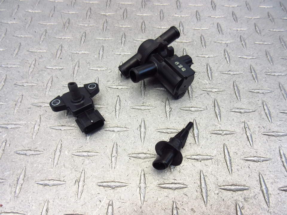 Sensor de presión de válvula de corte de aire Yamaha FZ6 FZ6RC 2006 04-09 MAPA MAF Foto 3 de 4