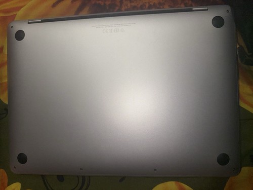 Macbook Pro m2 13 inch 16gb 2022 - Picture 2 of 6