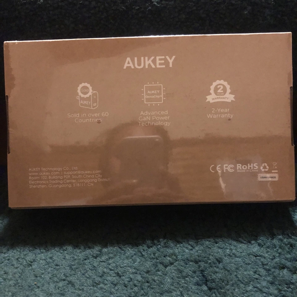 Estación de Carga AUKEY 3 en 1 Inalámbrica AUKEY NUEVA SELLADA Foto 2 de 3
