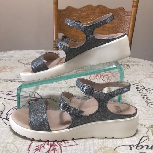 *Johnston & Murphy Sandalias Metálicas Plateadas Cuero Hebilla de Zapato 3 Correas Eslinga - Imagen 3 de 8