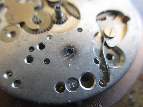 Vintage Used Valjoux 92 Manual Chronograph Movement Cal. 92. For Parts. - Picture 7 of 11