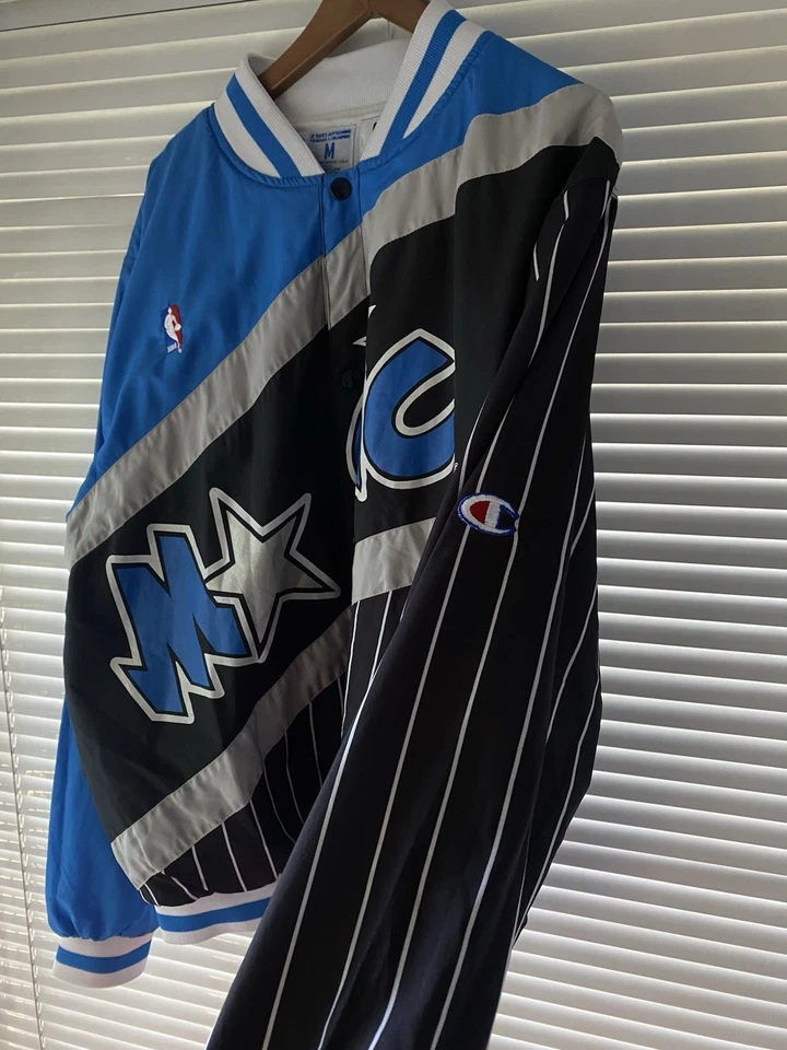 Chaqueta de bombardero vintage de archivo abotonada Orlando Magic campeón de la NBA Foto 3 de 4