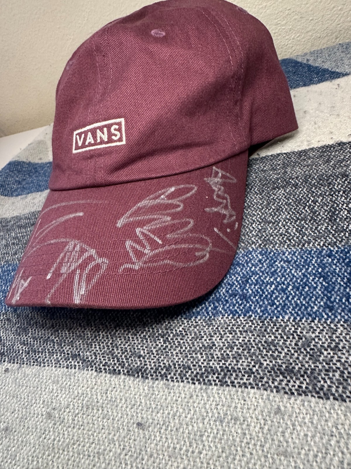 vans maroon hat AUTOGRAPH jay z BEYONCE madonna mariah carey janet jackson image 3