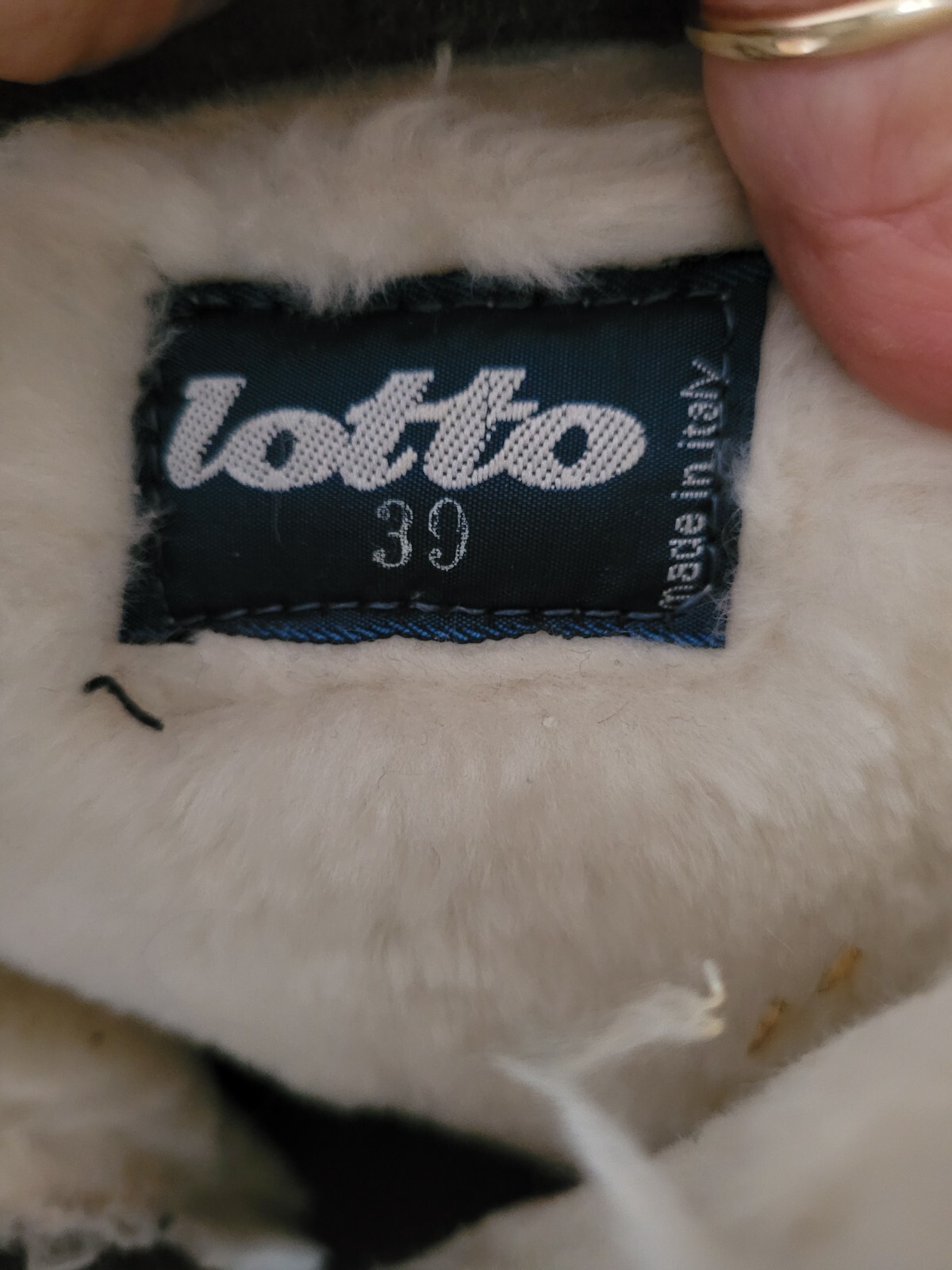 Vintage LOTTO.Stivali da donna in pelle invecchiata con zip foderati in pelliccia.UK 6.U