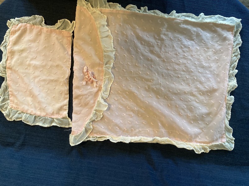 Vintage 1940’s Pink Baby Carriage Or Cradle Coverlet And Pillow Case 