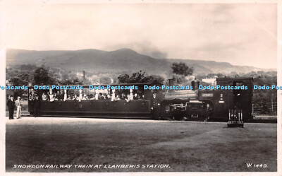 R248647 Snowdon Railway Zug am Bahnhof Llanberis Valentine RP