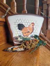 Chicken Hen Metal Wall Pocket Hand Shovel Dried Flowers Farmhouse Decor