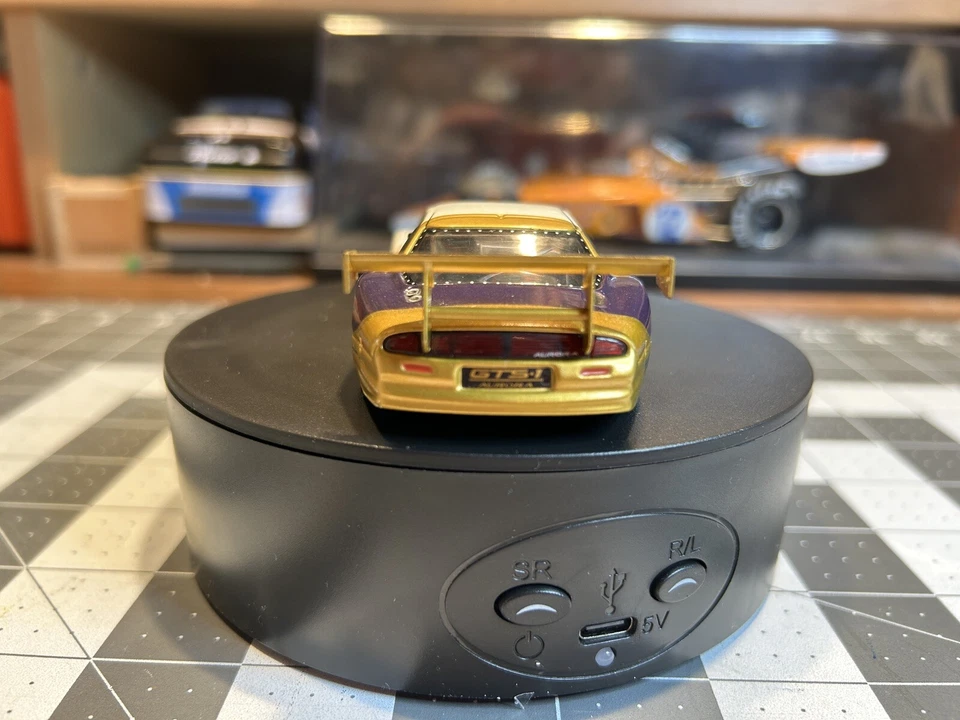 Minichamps escala 1/43 430 145600 Oldsmobile Aurora IMSA GTS (A2) Foto 2 de 4