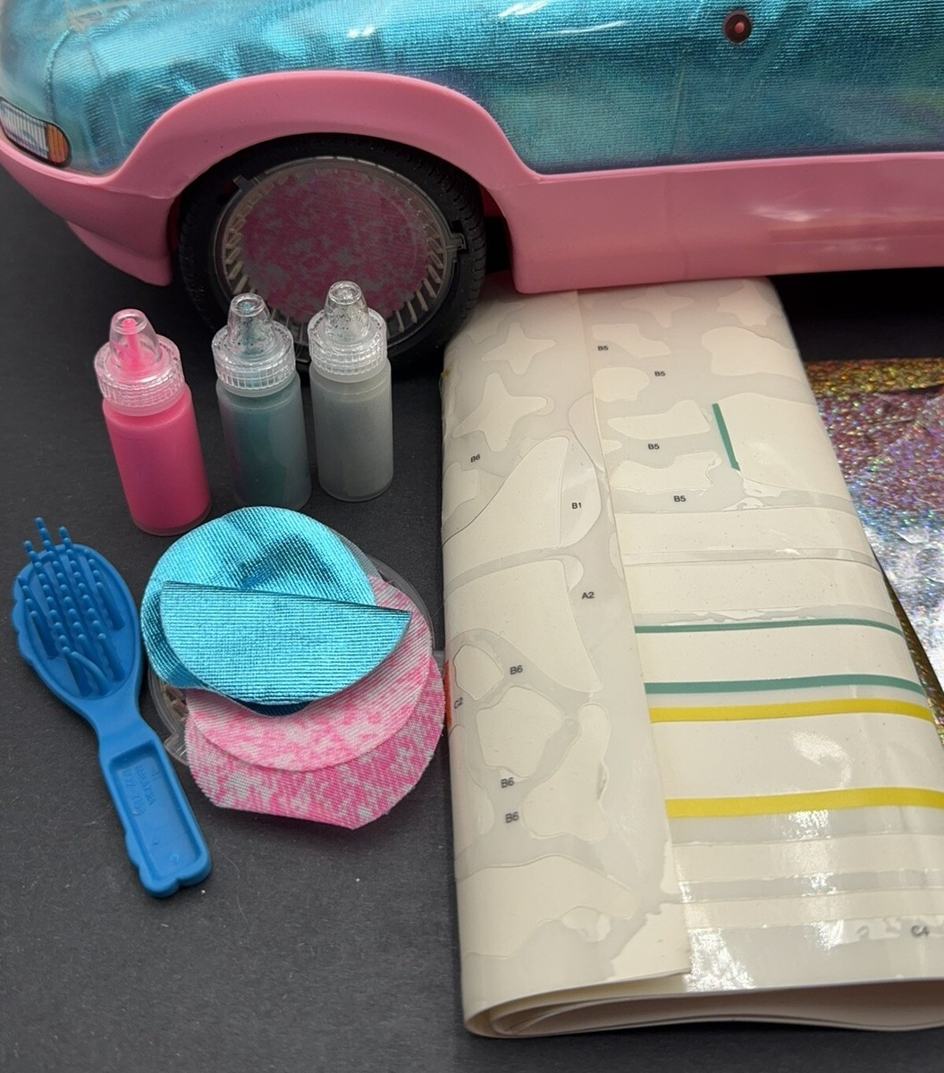 Vintage 1993 Mattel Vintage Barbie PAINT 'N DAZZLE Convertible Car