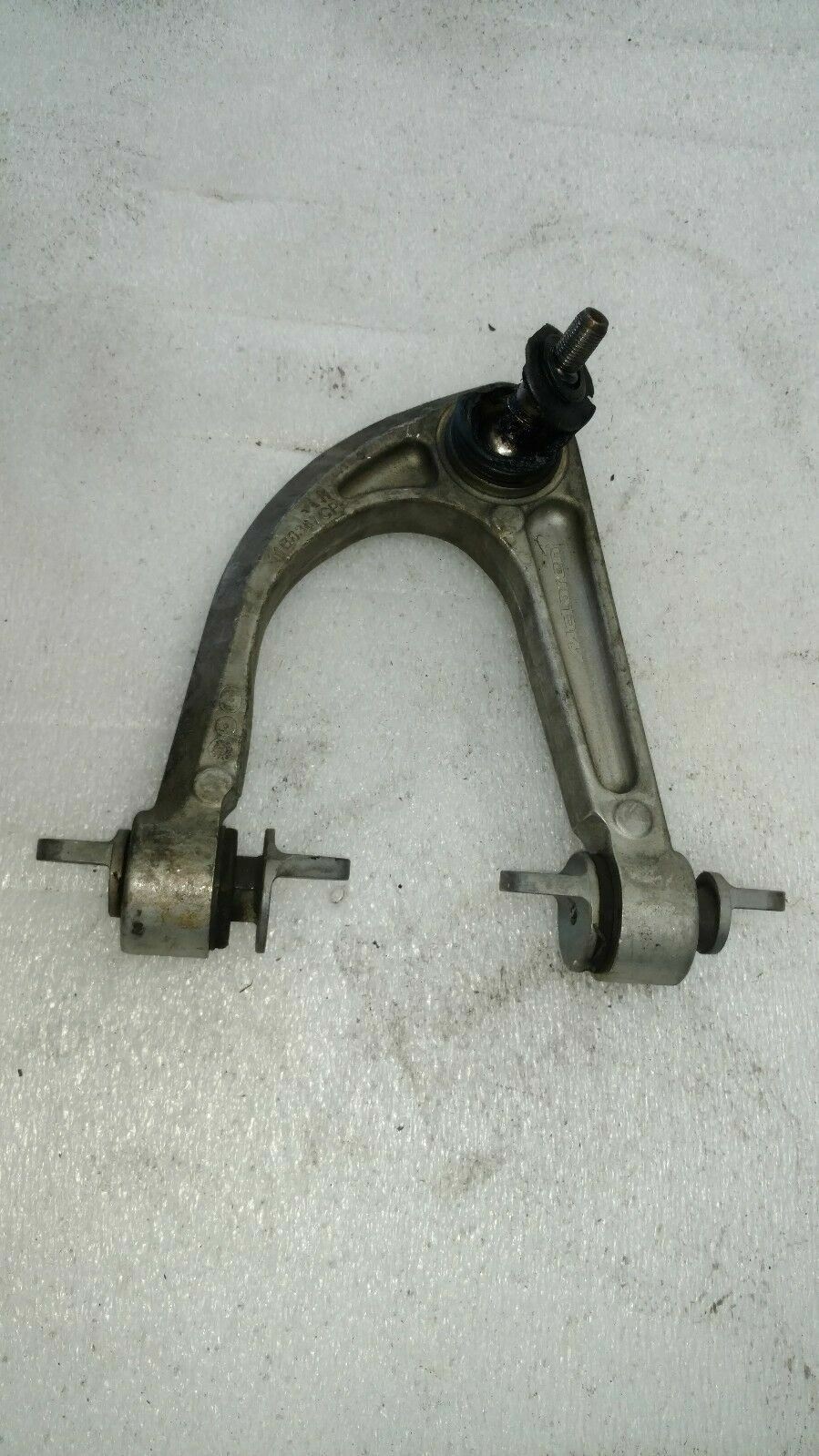 MCLAREN MP4-12C FRONT LEFT UPPER CONTROL ARM OEM 11B0367CP 11B0044CP