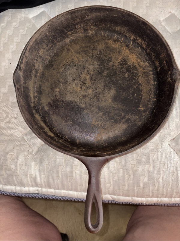 No. 10 Cast Iron Skillet Large 11 5/8 Inch Made In USA SK. D2
