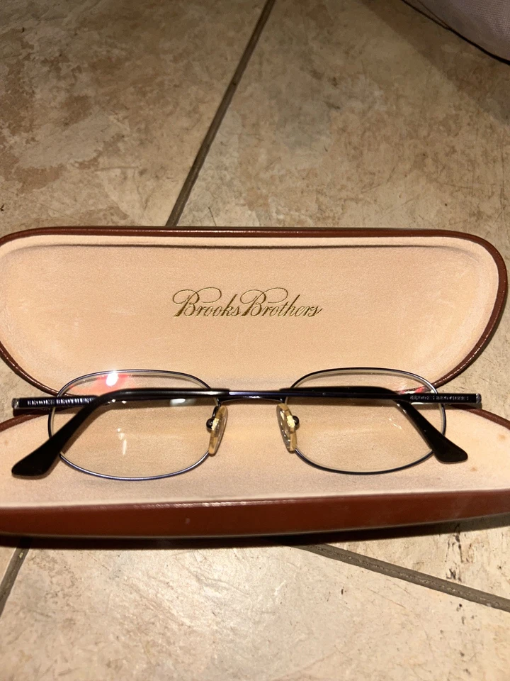Marco y estuche de gafas BROOKS BROTHERS BB240 1136 de colección Foto 2 de 4