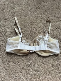 Victoria's Secret Angel 36D White Floral Lace Embroidered Underwire Bra