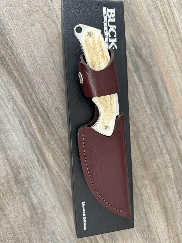 Cuchillo Buck 0694EKSBPA Alpha Hunter mango de alce funda edición limitada Foto 3 de 4