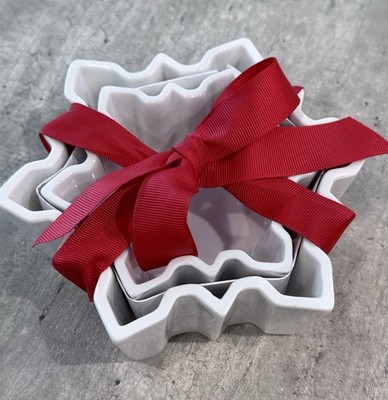 Crate And Barrel White Snowflake Nesting Ramekins - Set Of 2 NEW