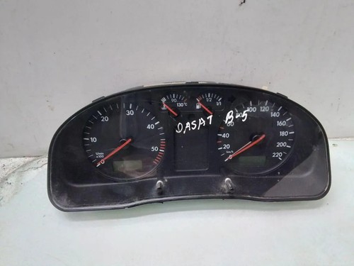 VW PASSAT Variant B5 3B5 Kombiinstrument 3B1919880C 1.90 Diesel 85kw 35083253